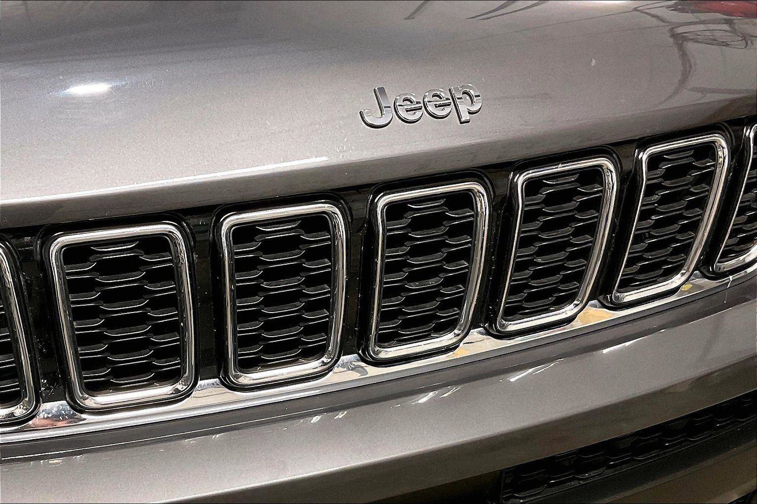 Used 2021 Jeep Grand Cherokee L Limited w/ Trailer Tow Package image 29