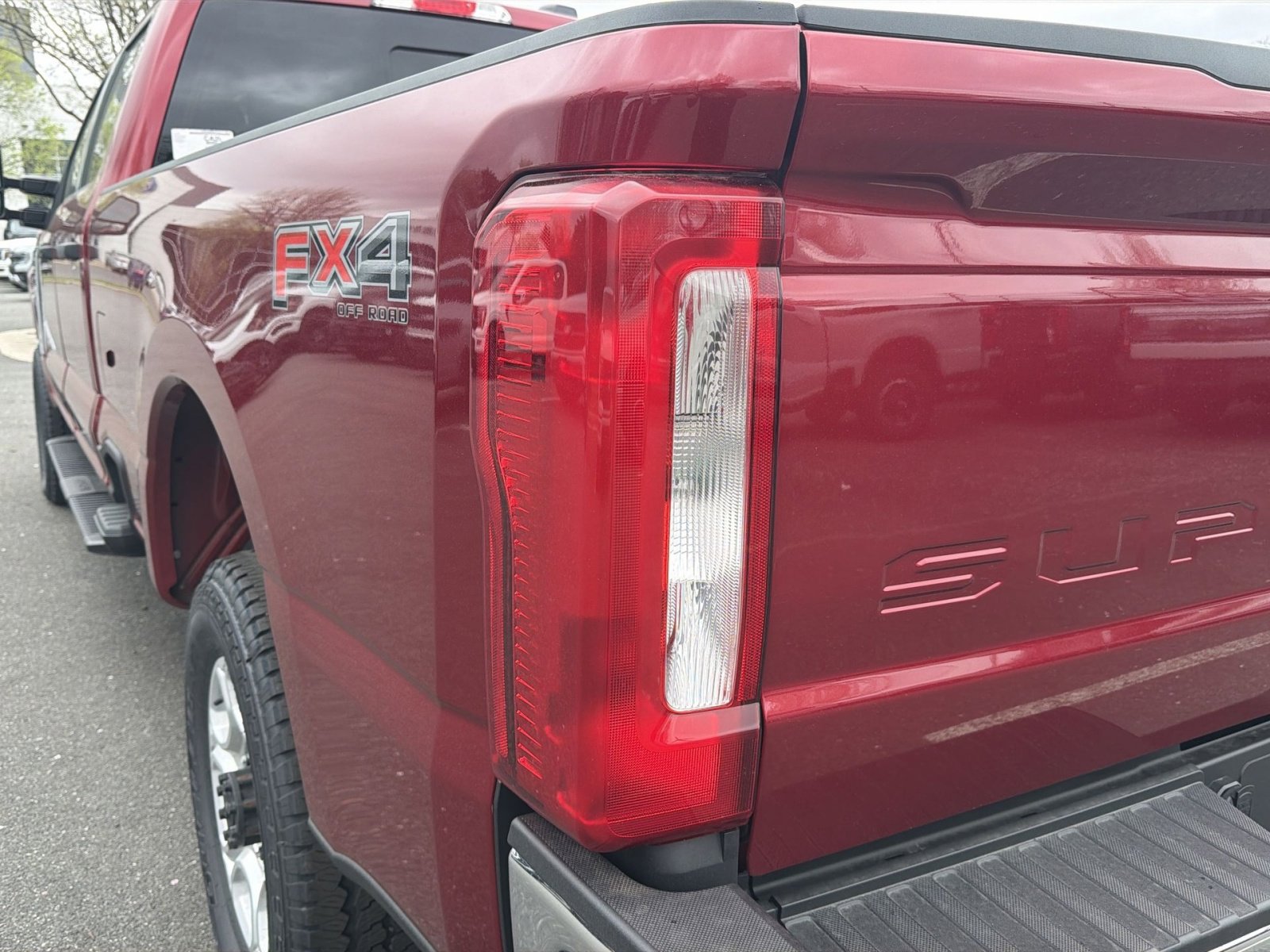 New 2026 Ford F250 XLT w/ FX4 Off-Road Package AWD/4WD image 19