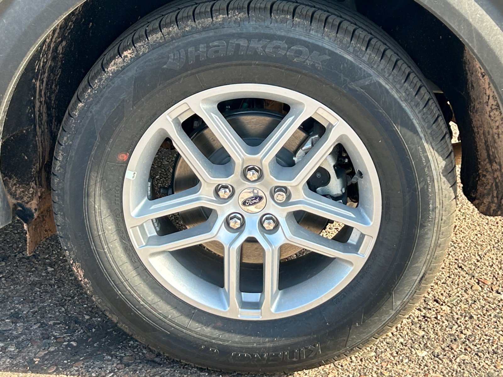New 2026 Ford Explorer Active w/ Active Comfort Package RWD image 26