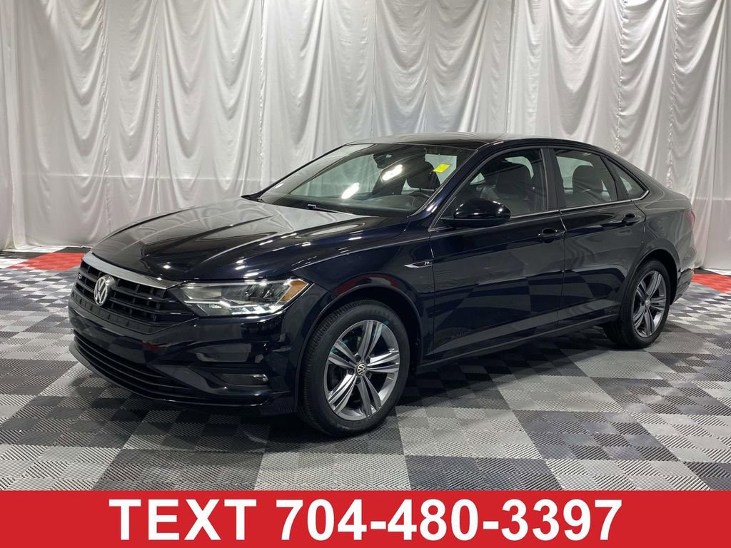 Used 2019 Volkswagen Jetta R-Line w/ R-Line Cold Weather Package FWD image 1