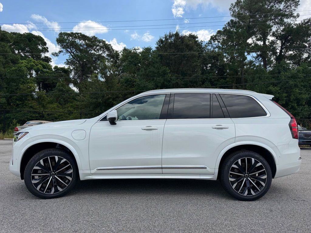 New 2026 Volvo XC90 T8 Plus w/ Protection Package Premier AWD/4WD image 6