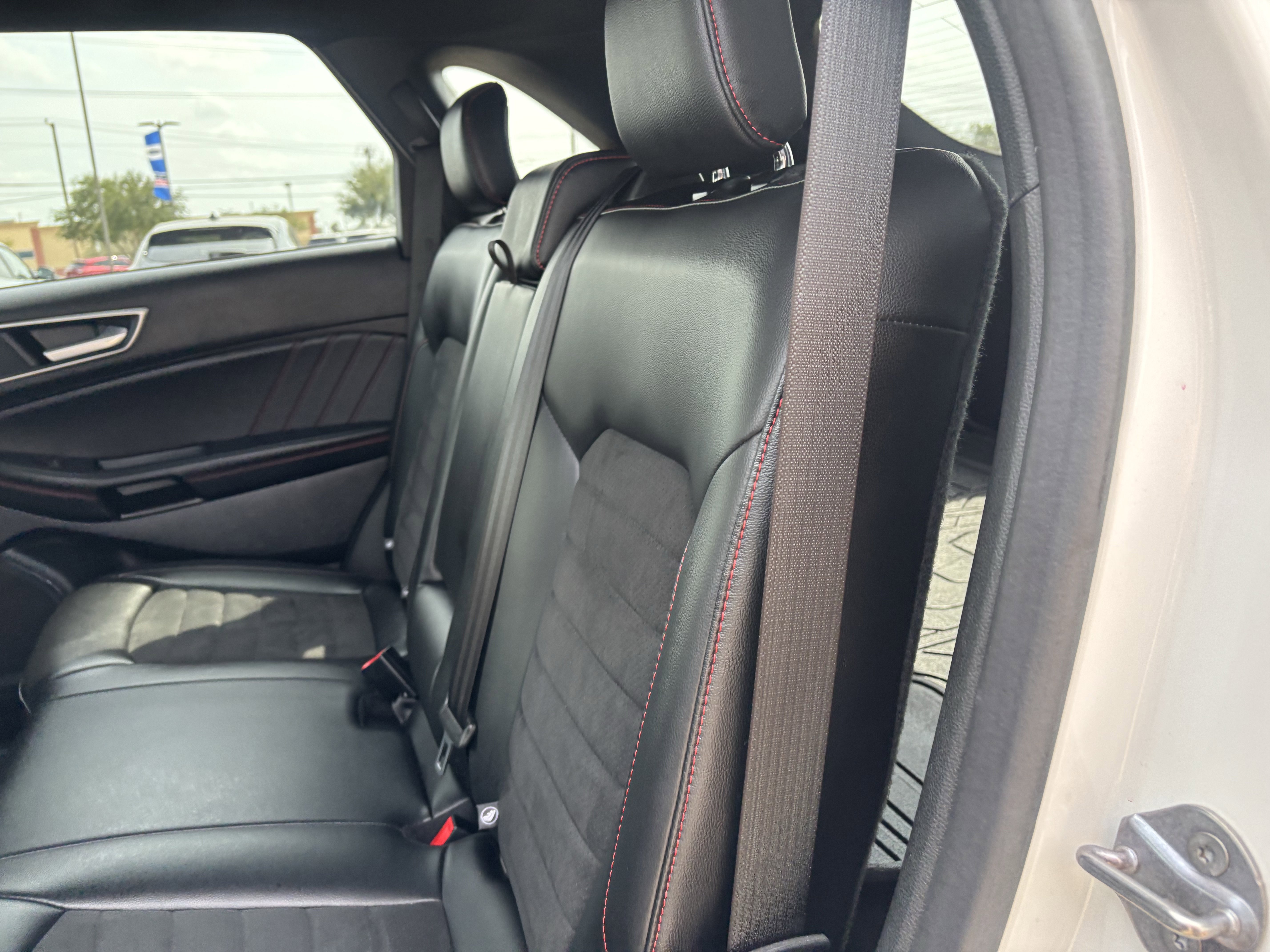 Certified 2024 Ford Edge ST-Line image 16