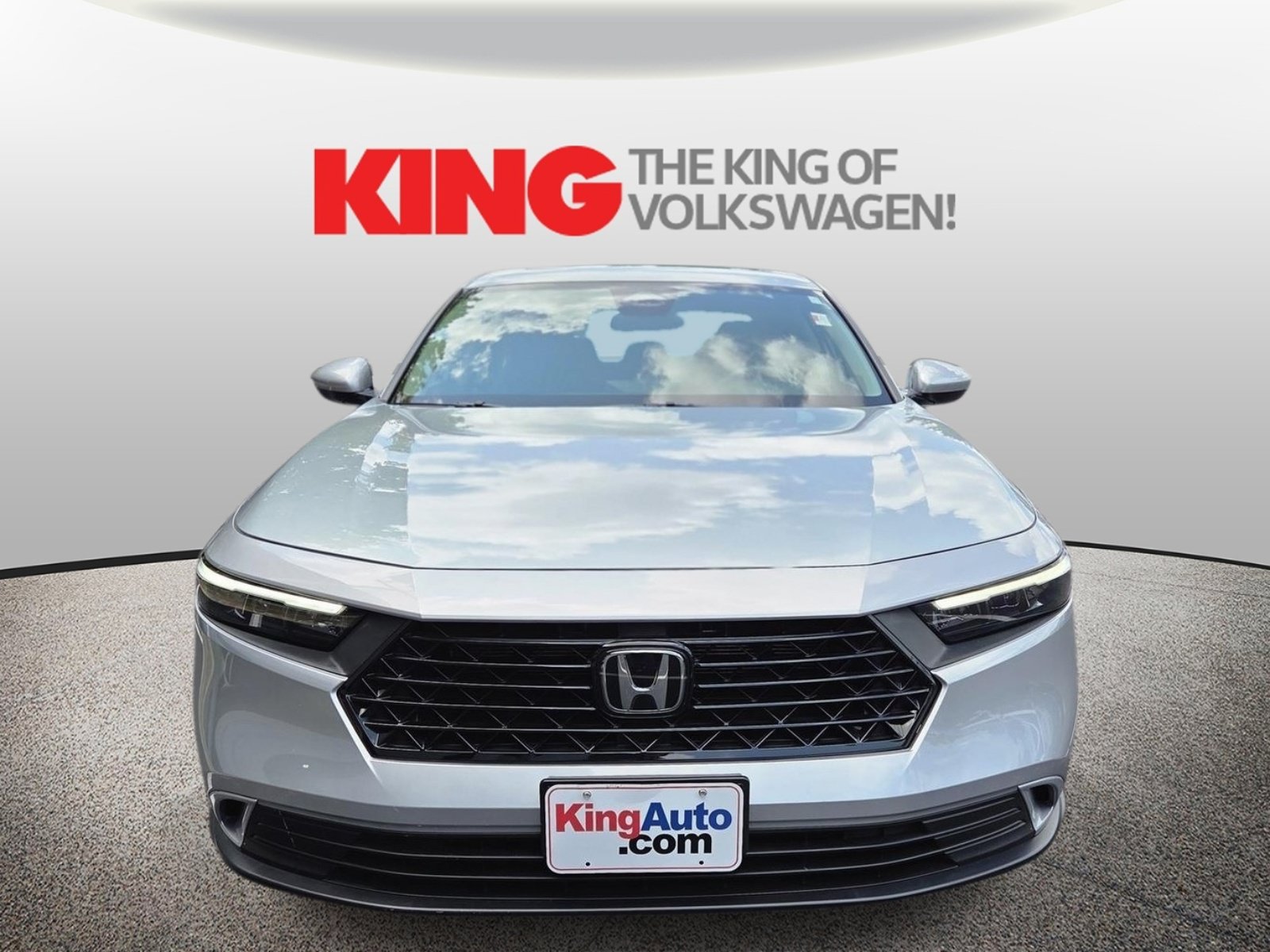 Used 2024 Honda Accord EX image 9