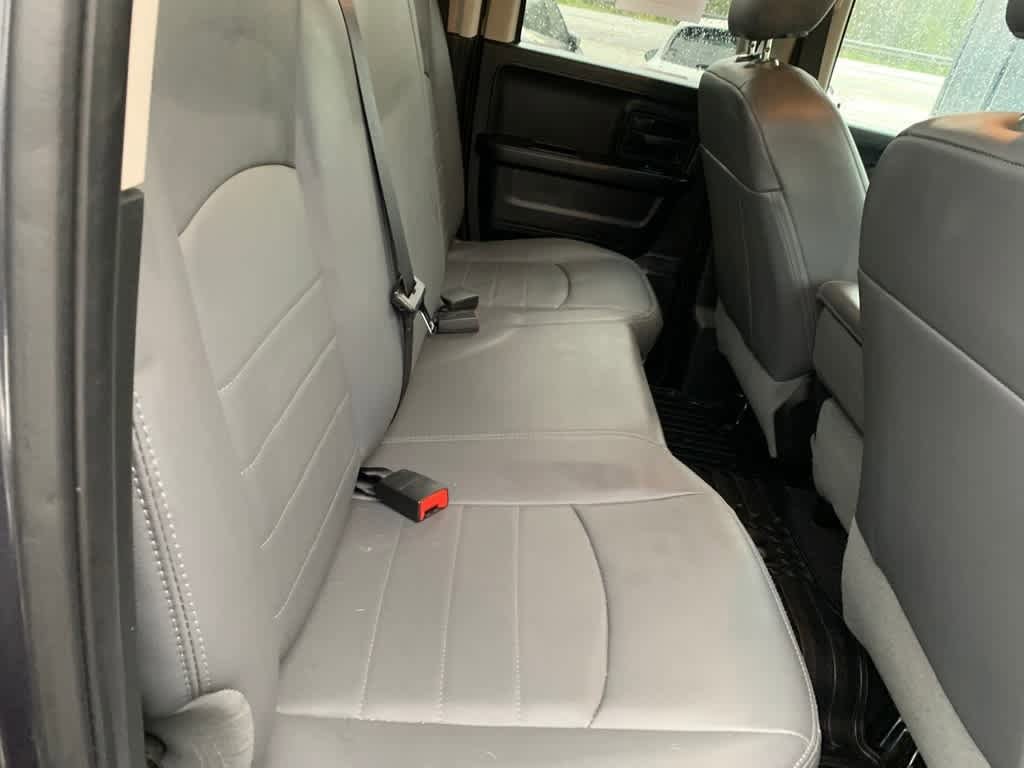 Used 2018 RAM 1500 Express AWD/4WD image 17