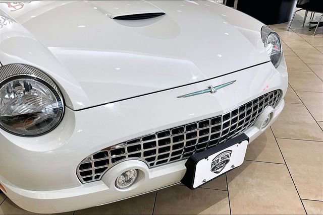 Used 2002 Ford Thunderbird image 26