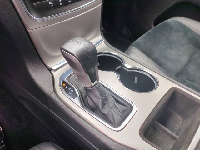 Used 2017 Jeep Grand Cherokee Altitude AWD/4WD image 22