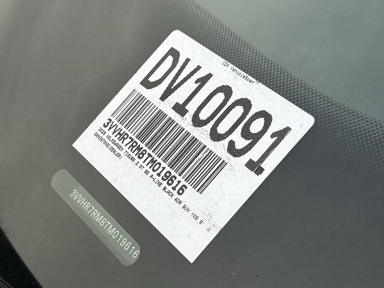 New 2026 Volkswagen Tiguan SE R-Line image 29