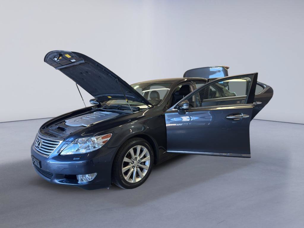 Used 2011 Lexus LS 460 AWD w/ Comfort Pkg image 11