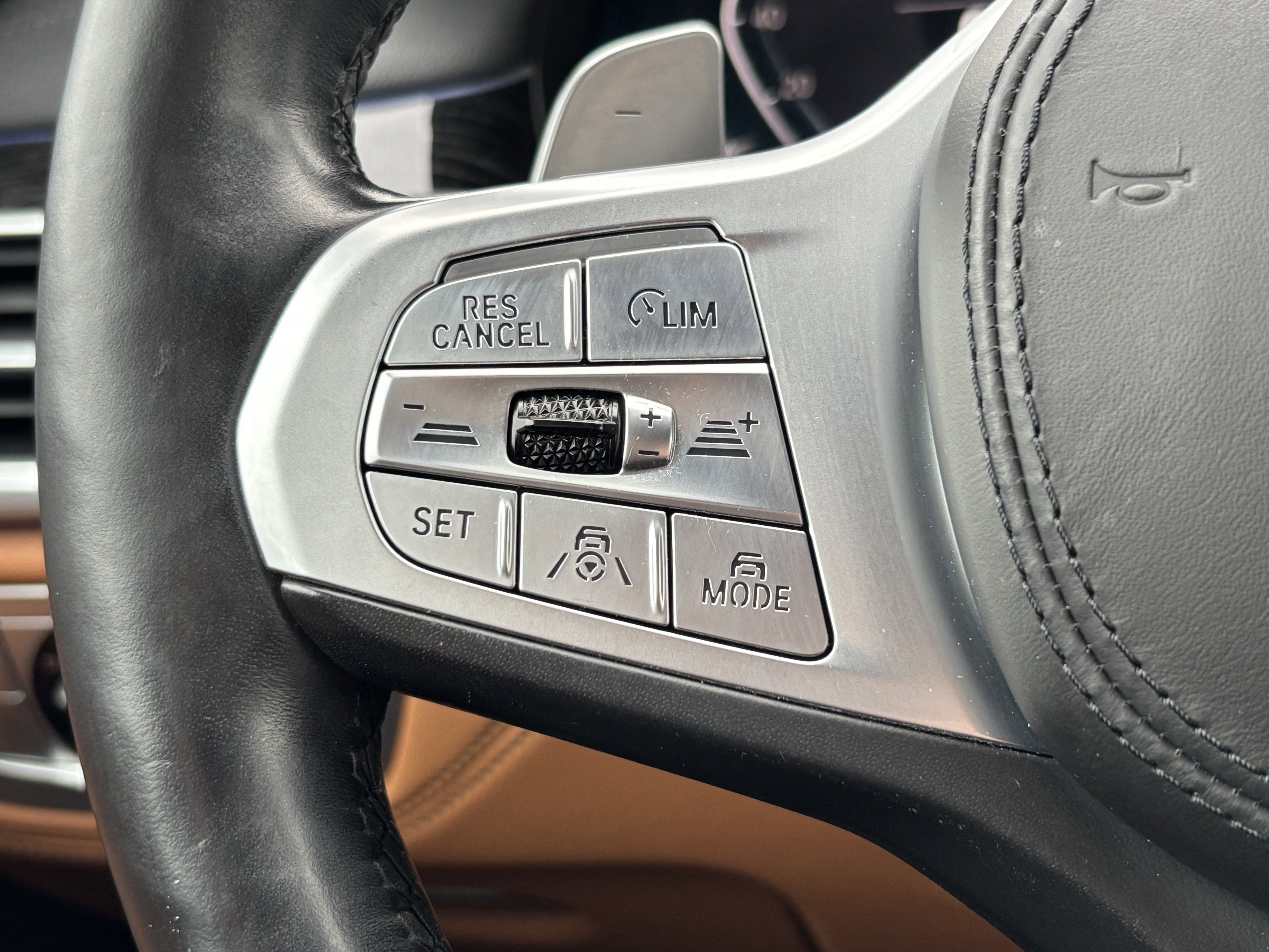 Used 2022 BMW 745e xDrive w/ M Sport Package image 19