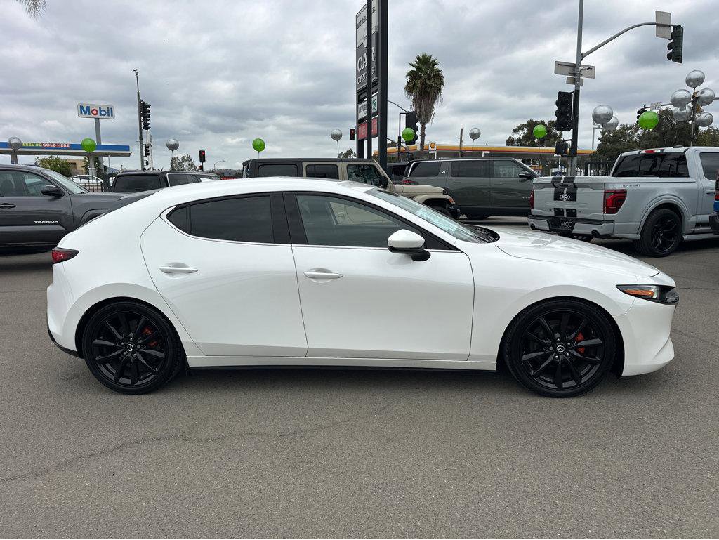 Used 2019 MAZDA MAZDA3 Hatchback w/ Premium Package image 40