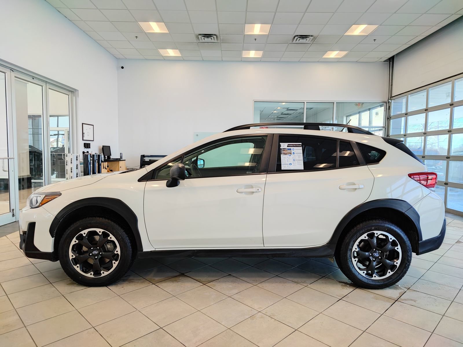 Used 2023 Subaru Crosstrek 2.0i image 6