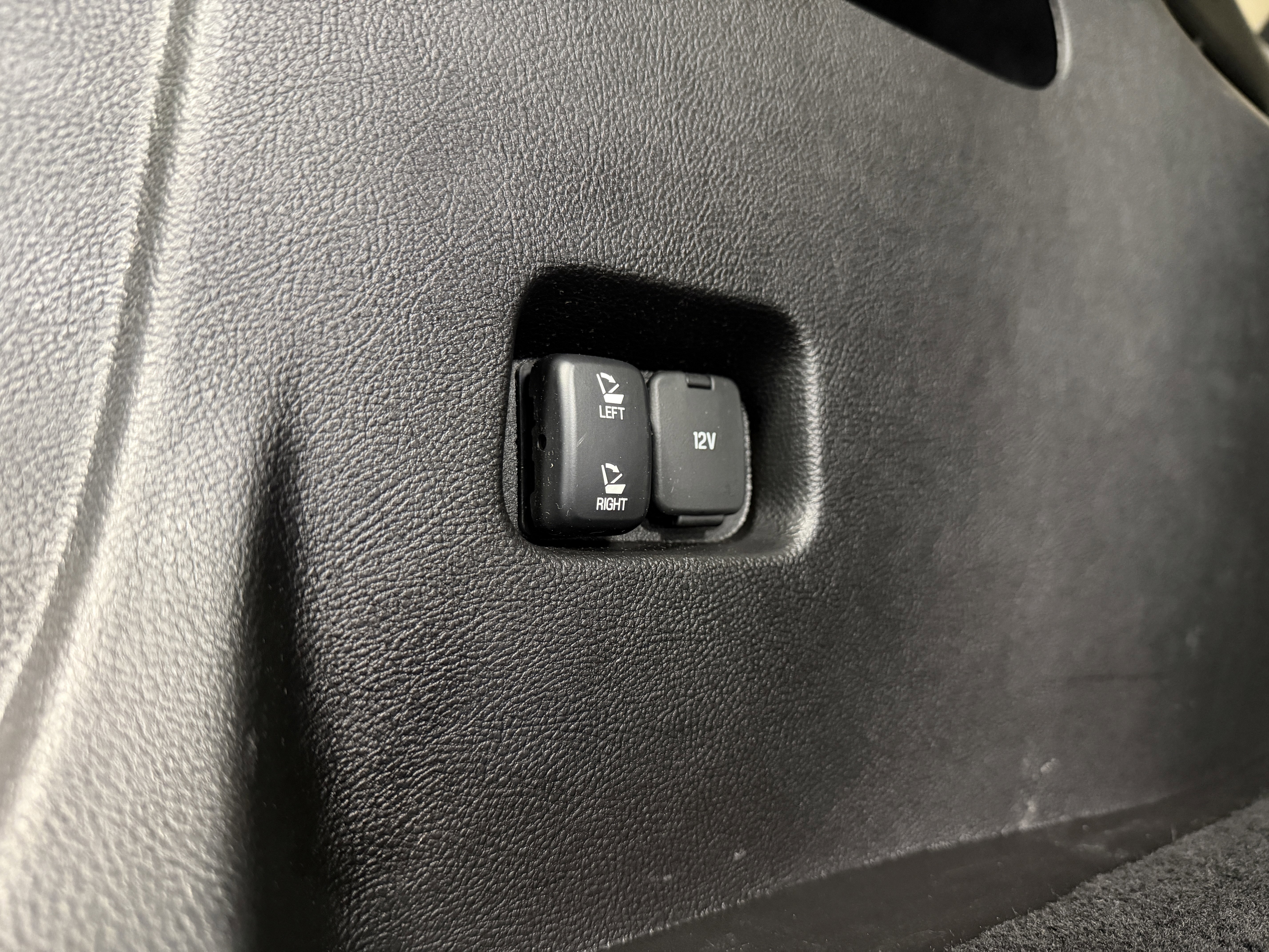 Used 2024 Ford Edge SEL AWD/4WD image 25