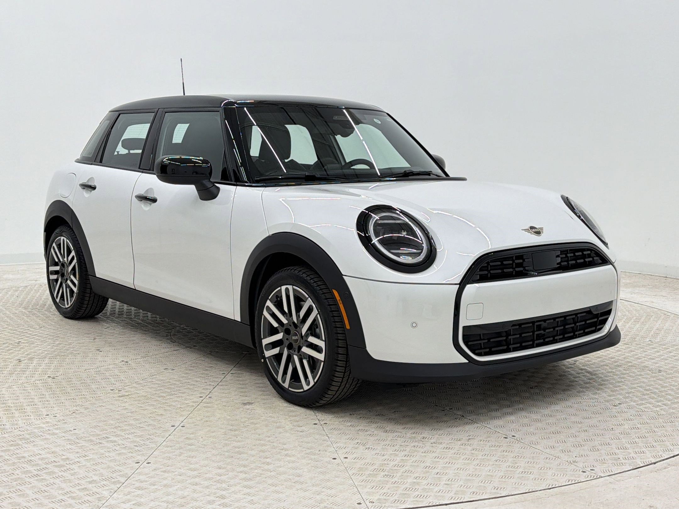 New 2026 MINI Cooper 4-Door Hardtop image 6