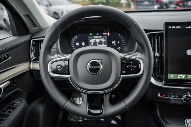 New 2026 Volvo XC90 B6 Plus w/ Protection Package Premier image 27