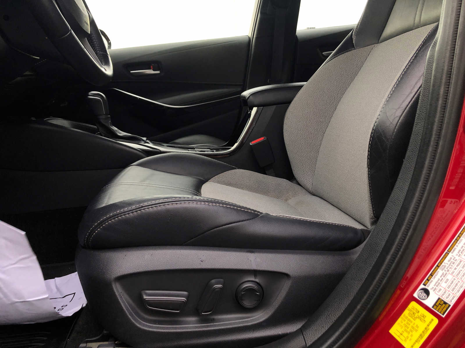 Certified 2023 Toyota Corolla XSE image 21