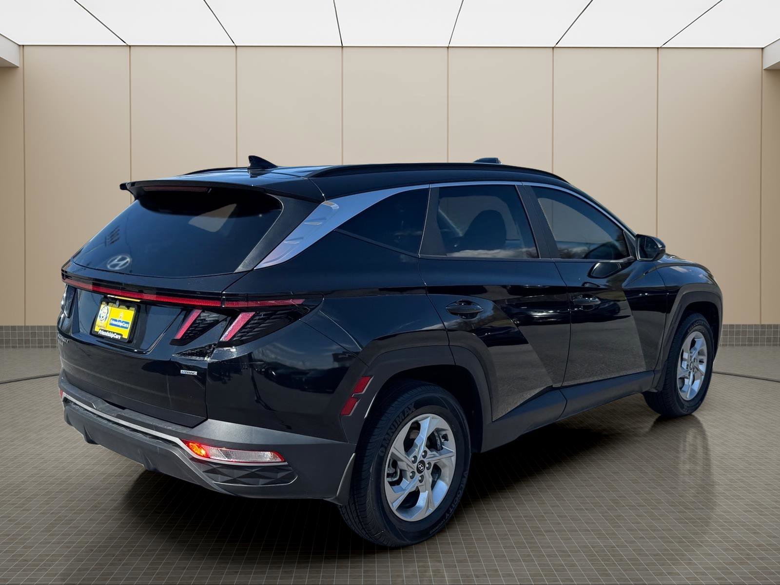 Used 2023 Hyundai Tucson SEL w/ Winter Package image 3