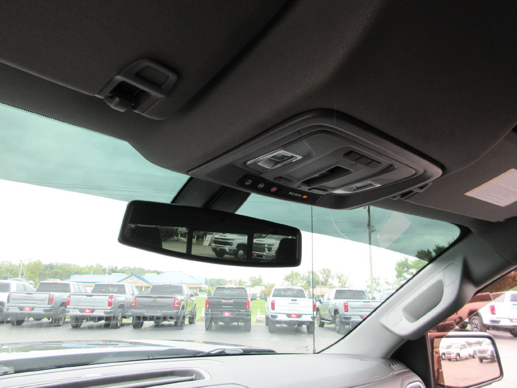 Used 2022 GMC Sierra 1500 SLT w/ SLT Premium Package AWD/4WD image 32