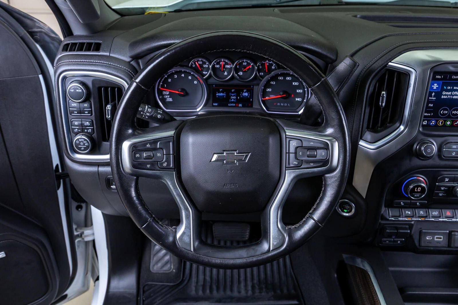 Used 2020 Chevrolet Silverado 1500 RST w/ Texas Edition AWD/4WD image 18