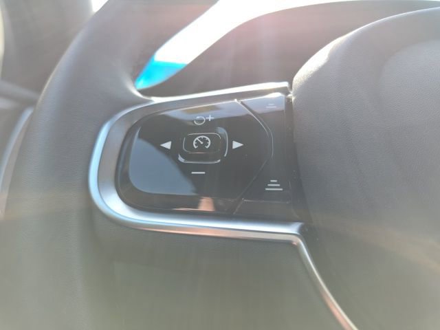 Certified 2024 Volvo XC60 B5 Plus w/ Protection Package Premier image 31