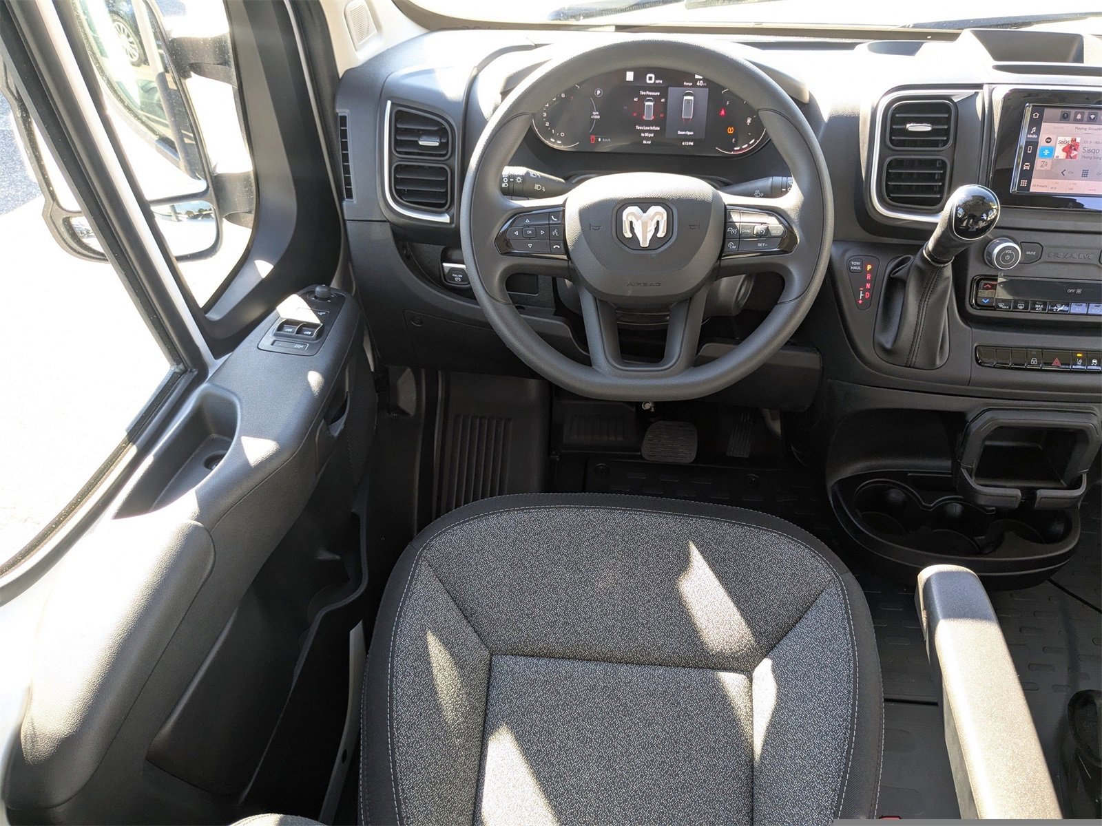 Used 2025 RAM ProMaster 3500 w/ Quick Order Package 22G SLT image 17