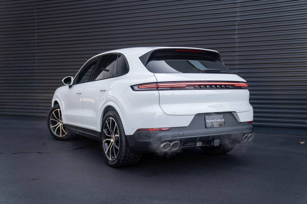 New 2026 Porsche Cayenne S AWD/4WD image 3