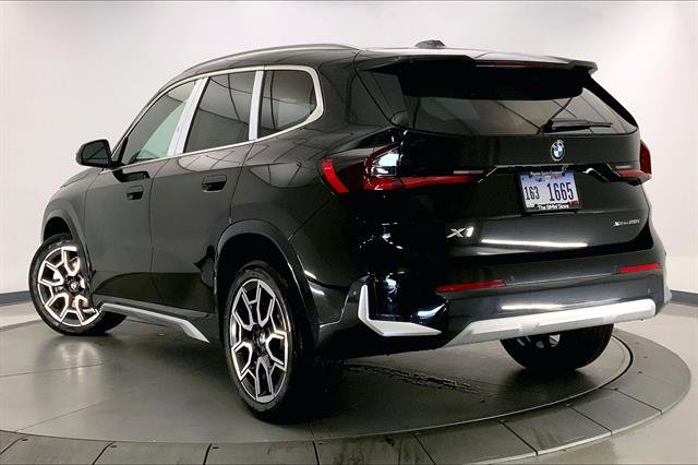 Used 2025 BMW X1 xDrive28i w/ Convenience Package image 2