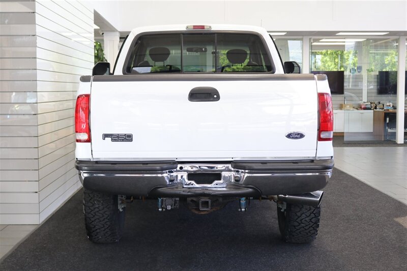 Used 2002 Ford F250 XLT AWD/4WD image 9