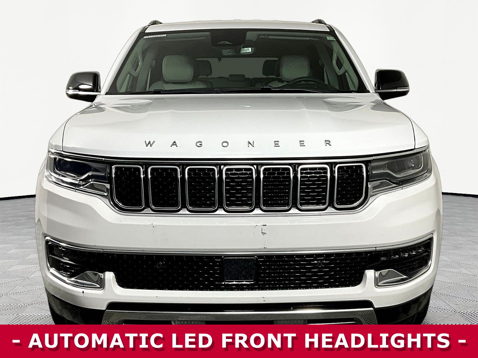 Used 2024 Jeep Wagoneer Series III AWD/4WD image 2