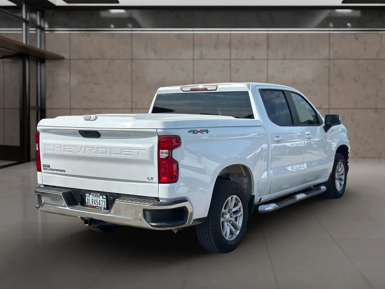 Used 2019 Chevrolet Silverado 1500 LT w/ Convenience Package image 2