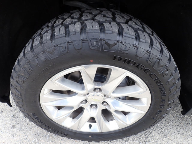 Used 2021 Chevrolet Silverado 1500 LTZ w/ Safety Package II AWD/4WD image 12