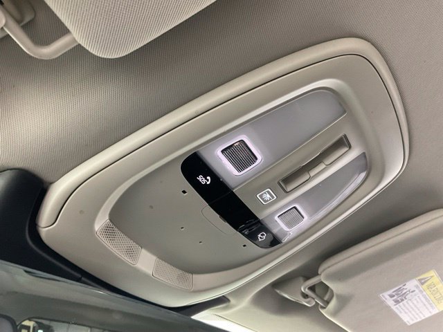 Certified 2025 Volvo XC90 B5 Core w/ Protection Package Premier AWD/4WD image 23