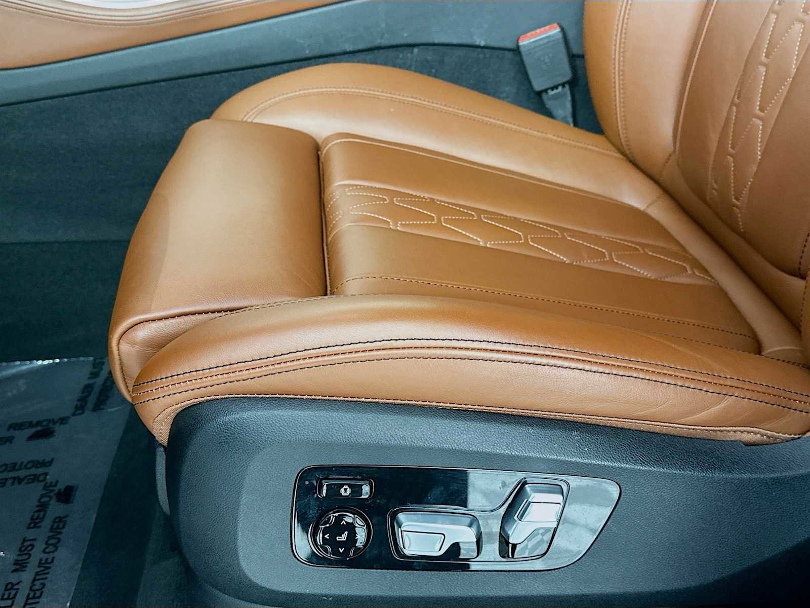 Used 2021 BMW X5 xDrive40i w/ Executive Package 2 AWD/4WD image 12