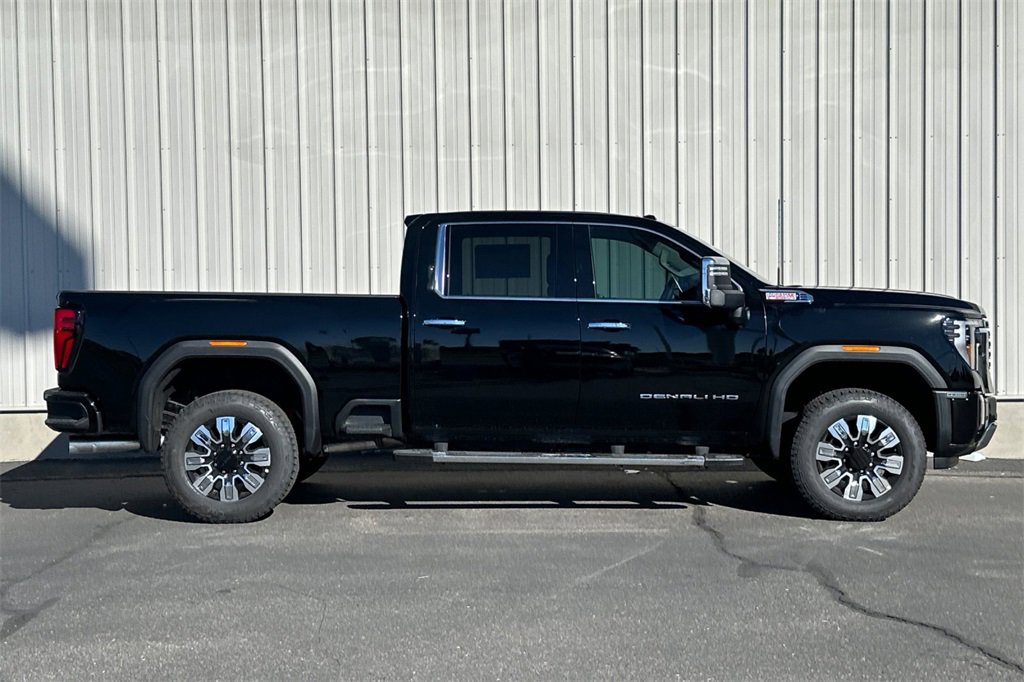 New 2025 GMC Sierra 2500 Denali w/ Max Trailering Package image 4