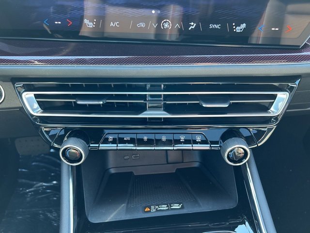 New 2026 Chevrolet Traverse Z71 w/ Enhanced Driving Package image 15