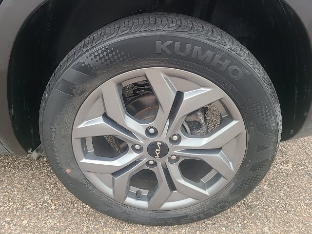 Used 2024 Kia Seltos S FWD image 28