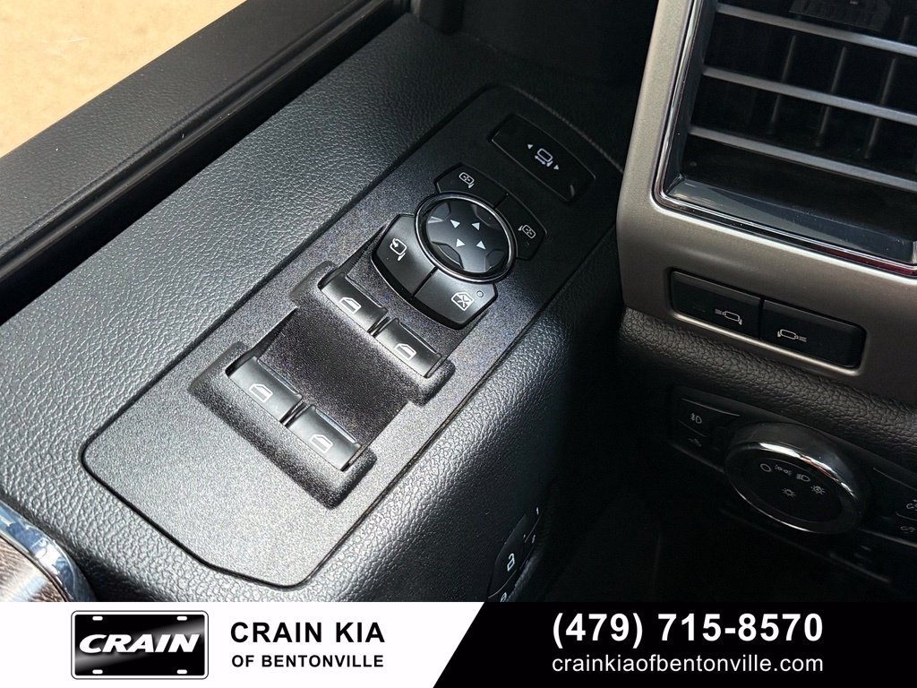 Used 2019 Ford F350 Lariat w/ Lariat Ultimate Package AWD/4WD image 10