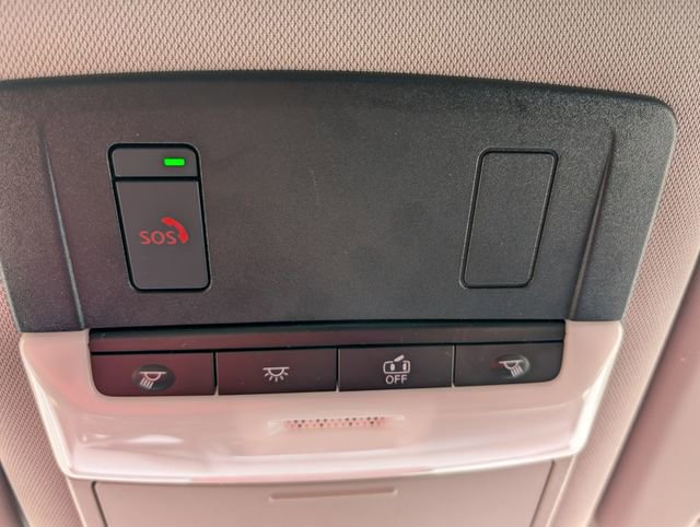 Used 2023 Nissan Rogue SV image 16