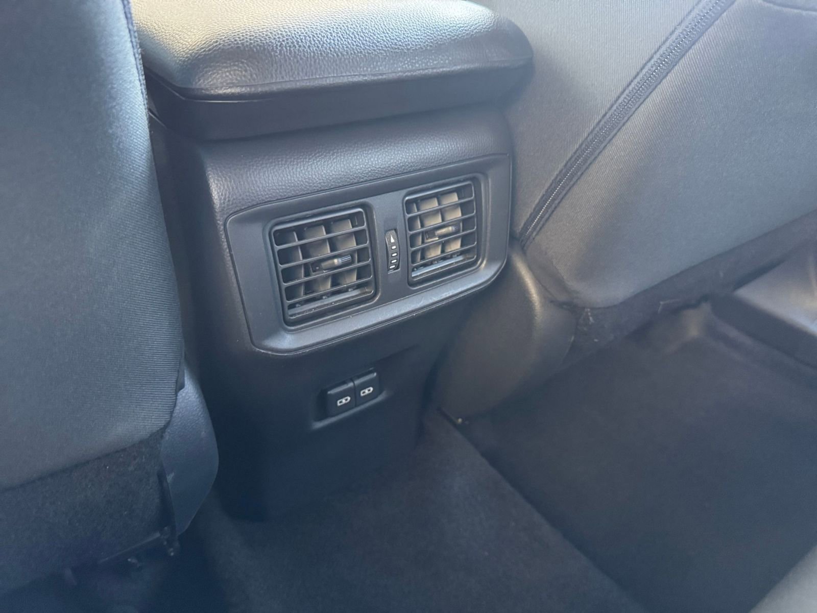 Used 2025 Toyota RAV4 XLE w/ Weather Package FWD image 23