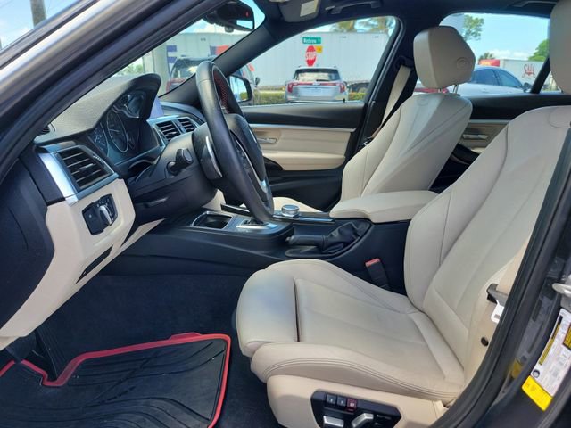 Used 2018 BMW 330i Sedan w/ Premium Package RWD image 15