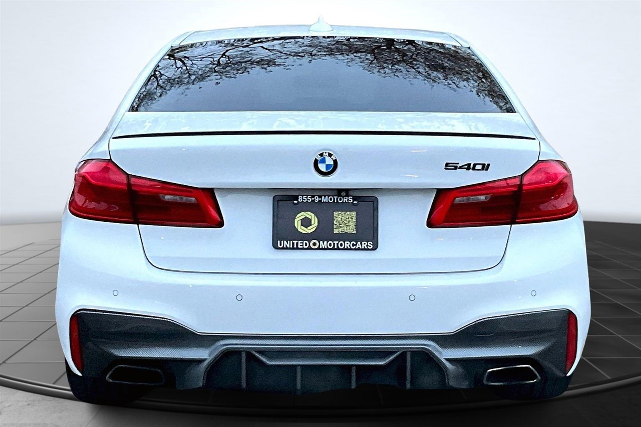 Used 2018 BMW 540i image 5