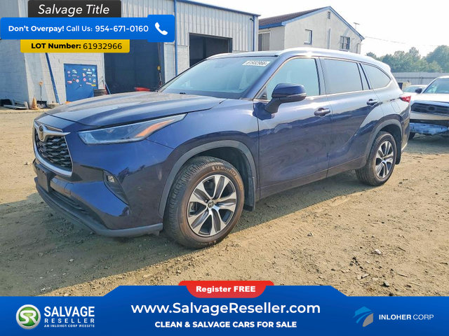 Used 2021 Toyota Highlander XLE AWD/4WD image 1
