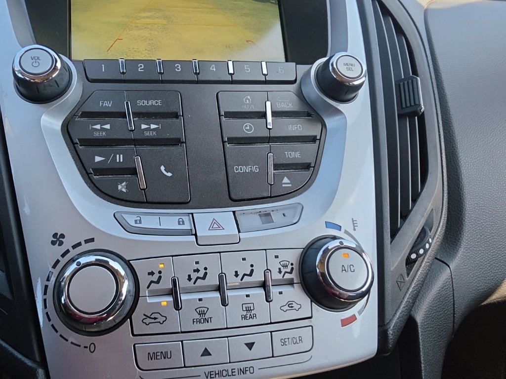 Used 2015 Chevrolet Equinox LT w/ Driver Convenience Package FWD image 7