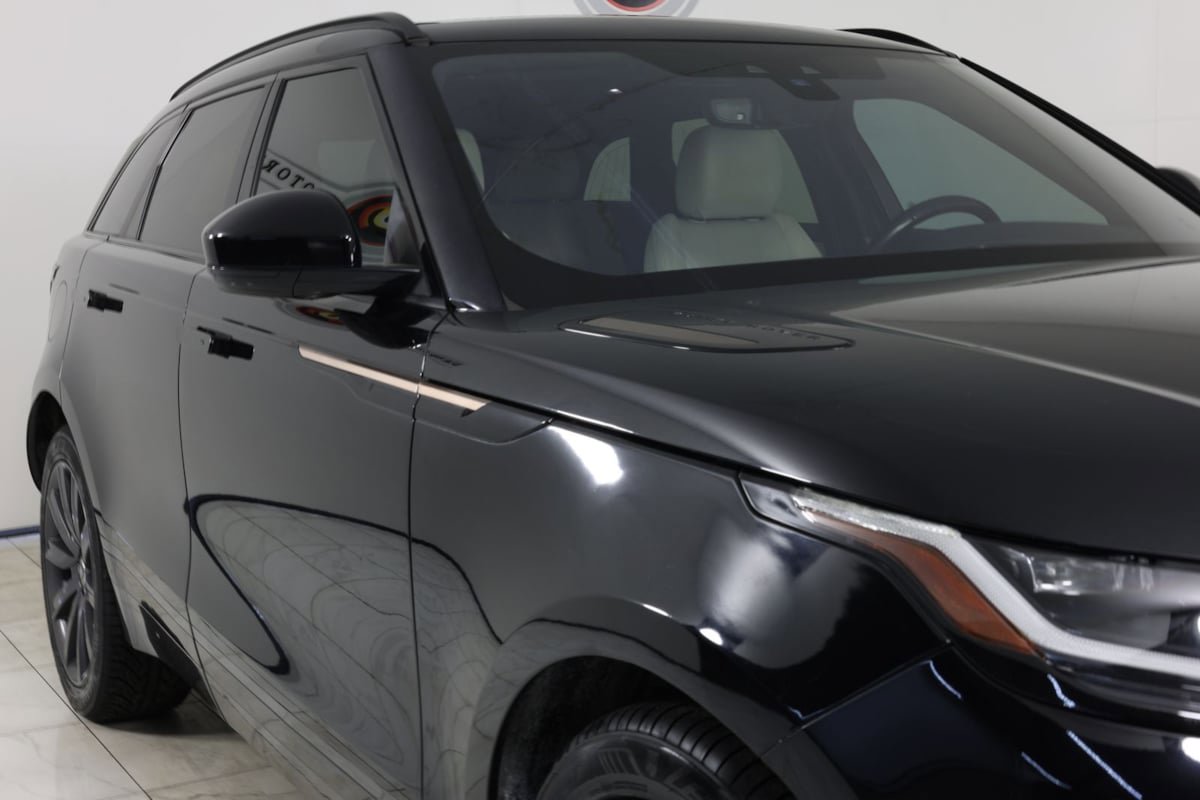 Used 2019 Land Rover Range Rover Velar R-Dynamic SE AWD/4WD image 37