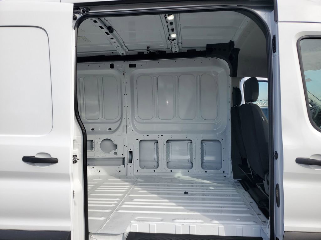 New 2026 Ford Transit 250 148 Medium Roof Extended AWD image 28