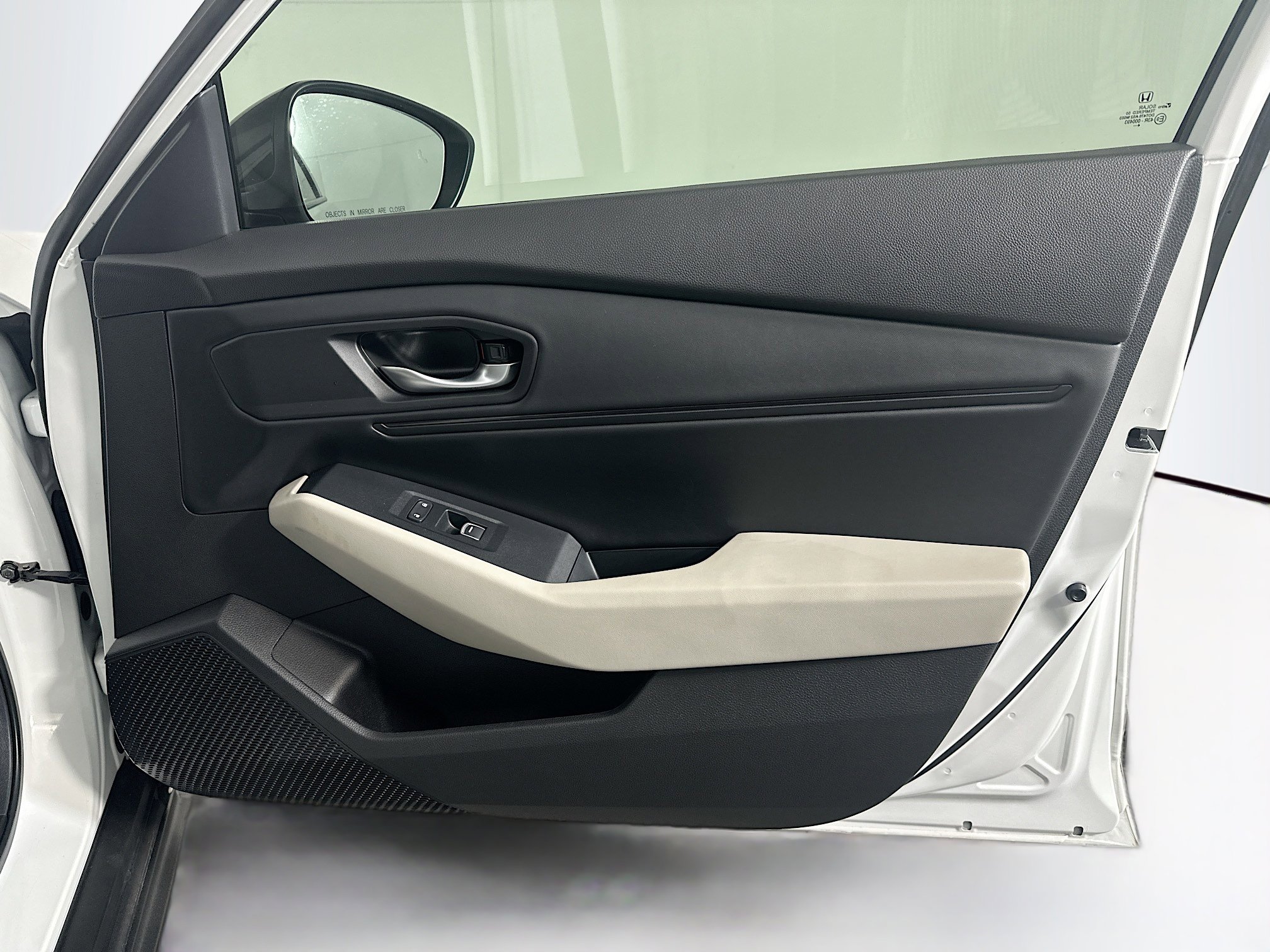 Used 2025 Honda Accord SE image 34