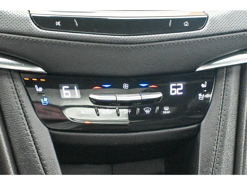 Used 2024 Cadillac XT5 Premium Luxury w/ Technology Package AWD/4WD image 45