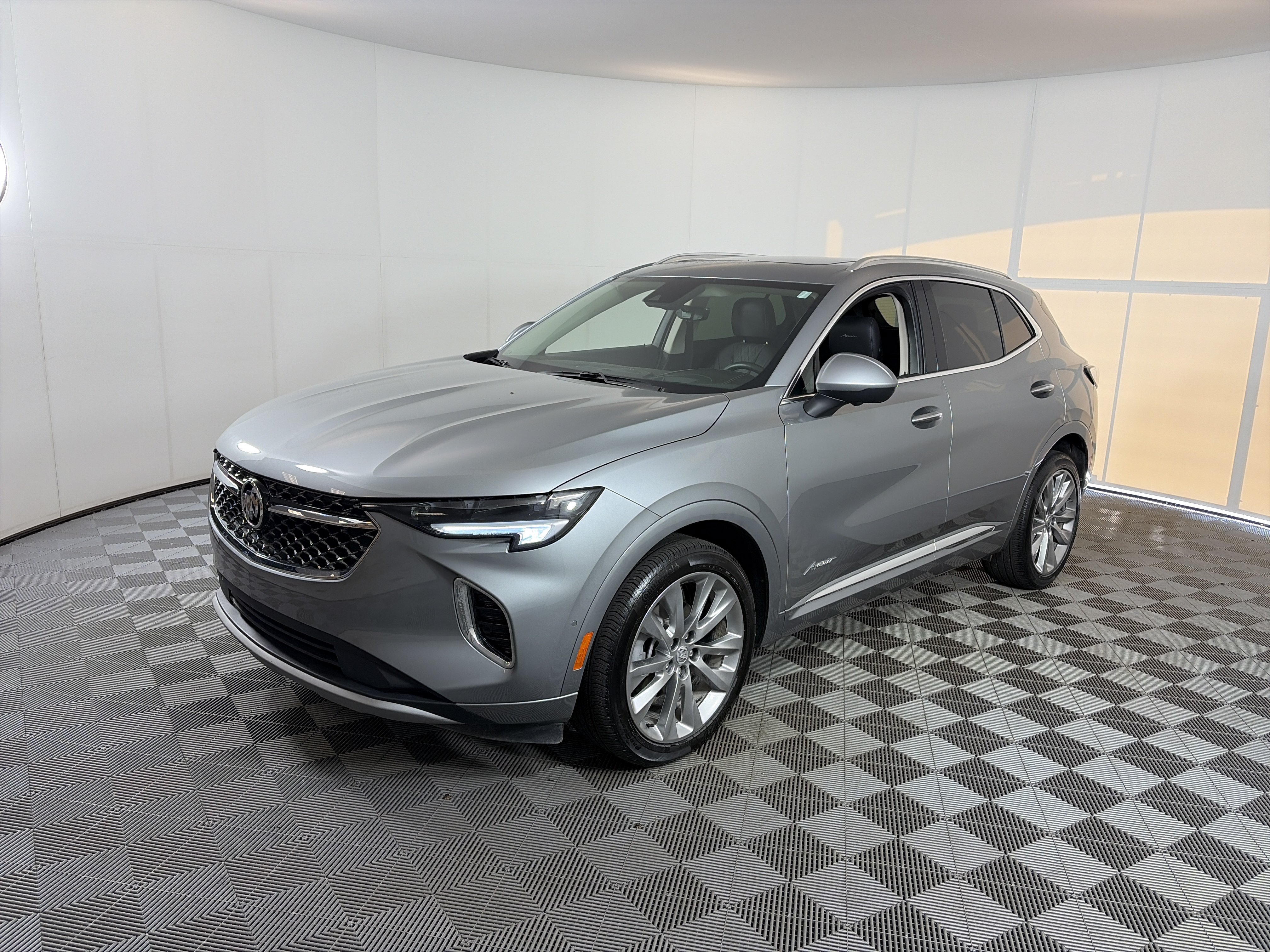 Certified 2023 Buick Envision Avenir AWD/4WD image 2