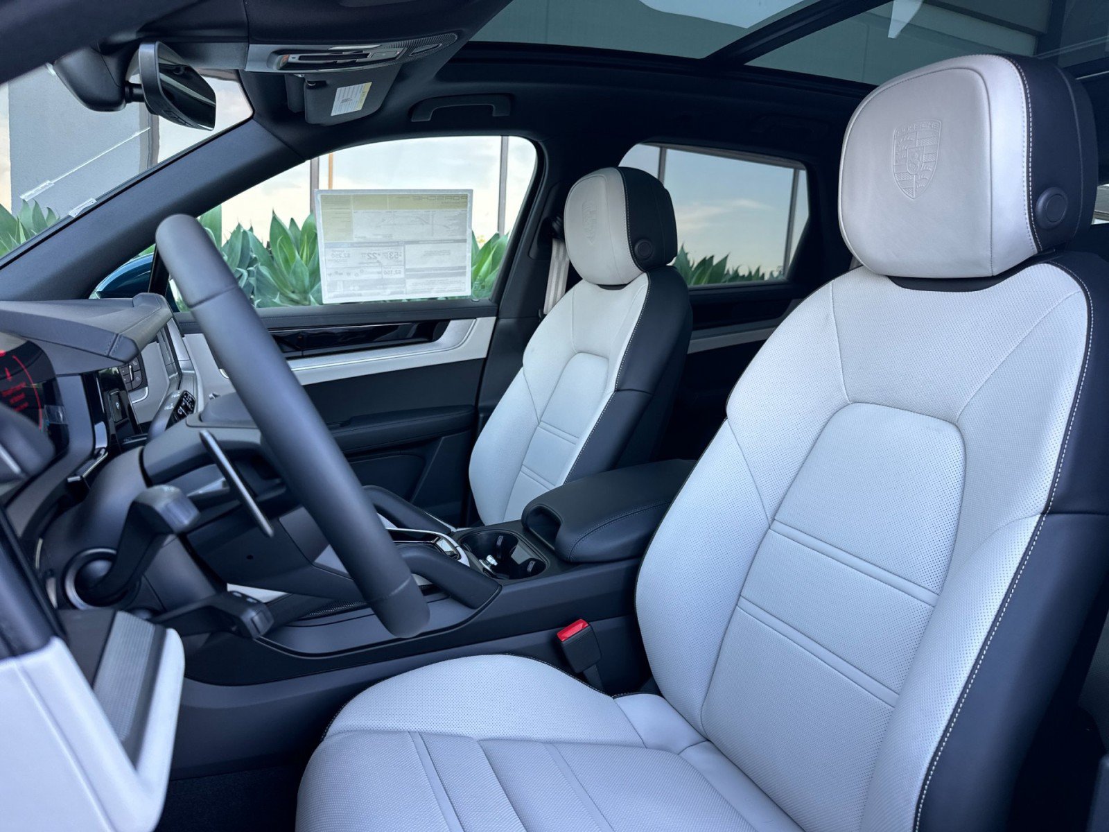 New 2026 Porsche Cayenne Coupe AWD/4WD image 5