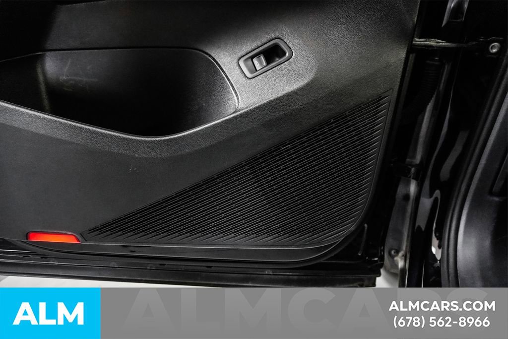 Used 2025 Volkswagen Atlas SE image 51