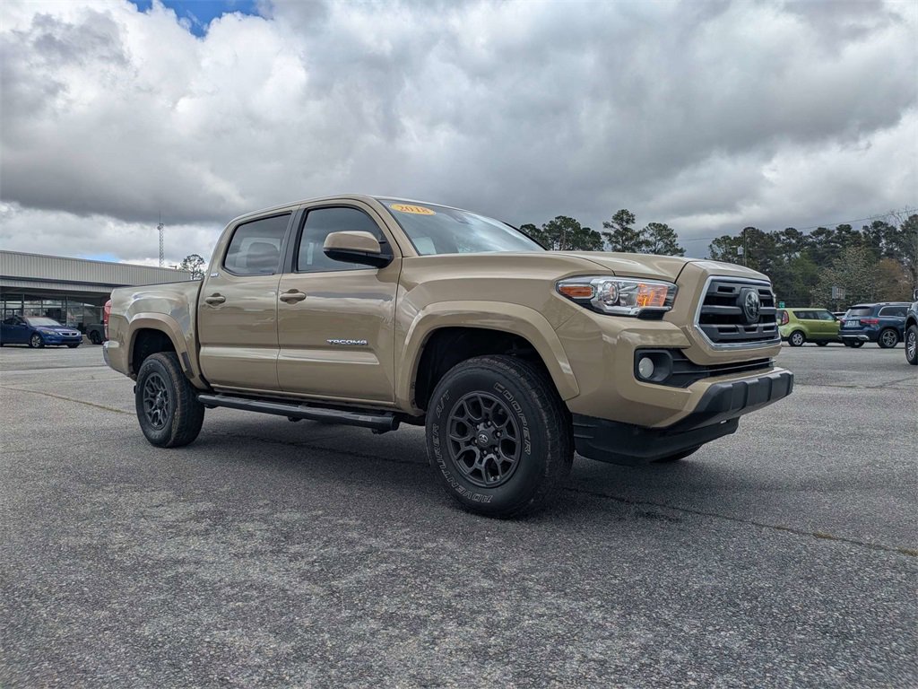 Used 2018 Toyota Tacoma SR5 image 2